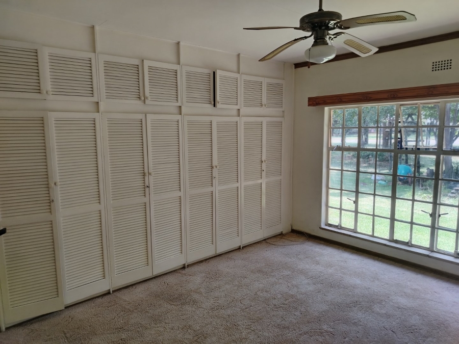 5 Bedroom Property for Sale in Flamwood North West